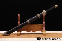 一把像样的黑金古刀<盗墓笔记>