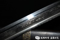 一把像样的黑金古刀<盗墓笔记>