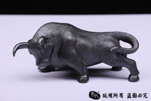 斗牛-铁制实心打造